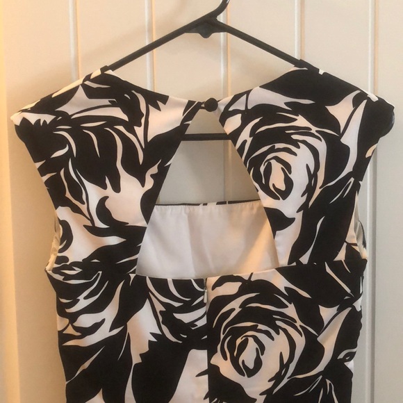 White House Black Market Dress - Picture 2 of 4